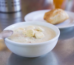 New England Clam Chowder - (1 qt)